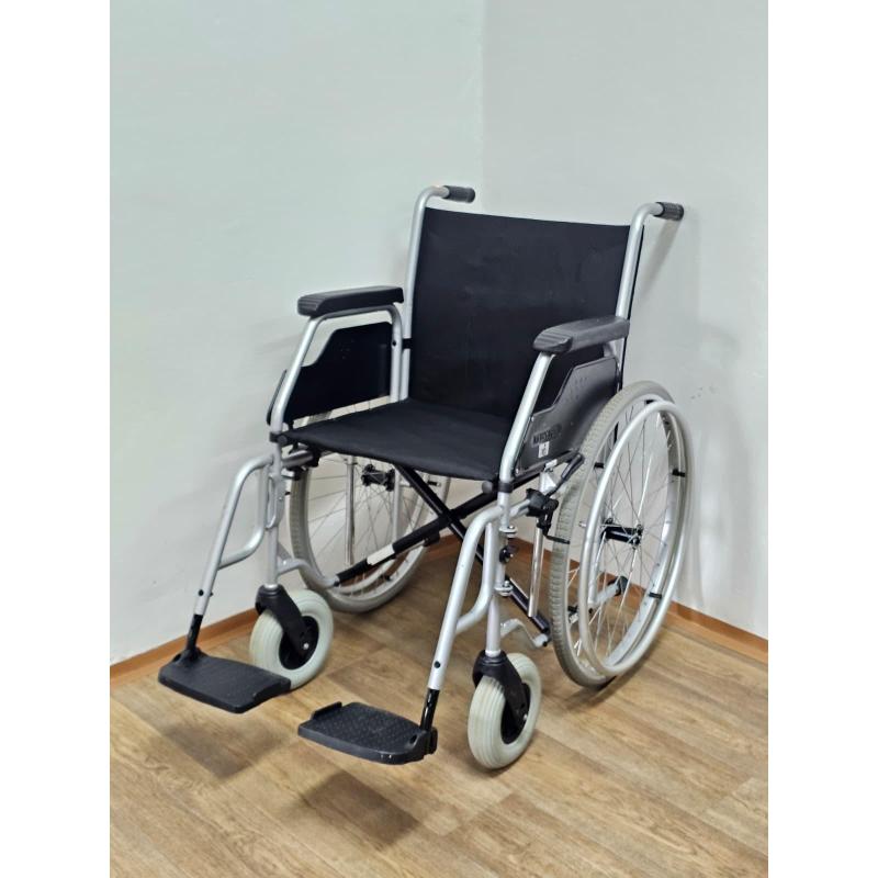 Service 3.600 5217 repas mechanický invalidní vozík (půjčovna)