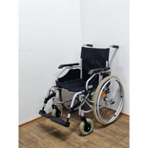 Sur 5329 repas mechanický invalidní vozík